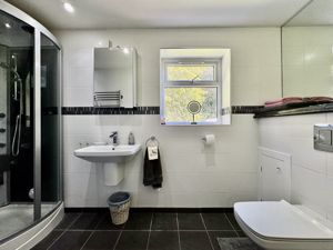 Photo 16- click for photo gallery